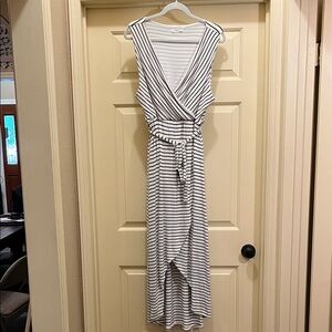 Striped Sleeveless Wrap Maxi Dress in White and Black ptp 20 1/2